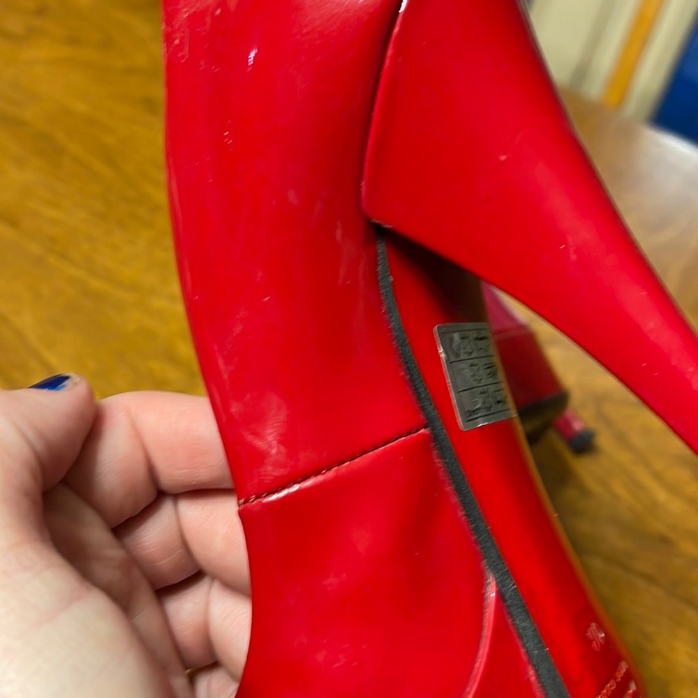 GIFTED Vintage Patent Leather Loriblu Made in Italy Red Patent Fetish Pumps 38 - Picture 11 of 15